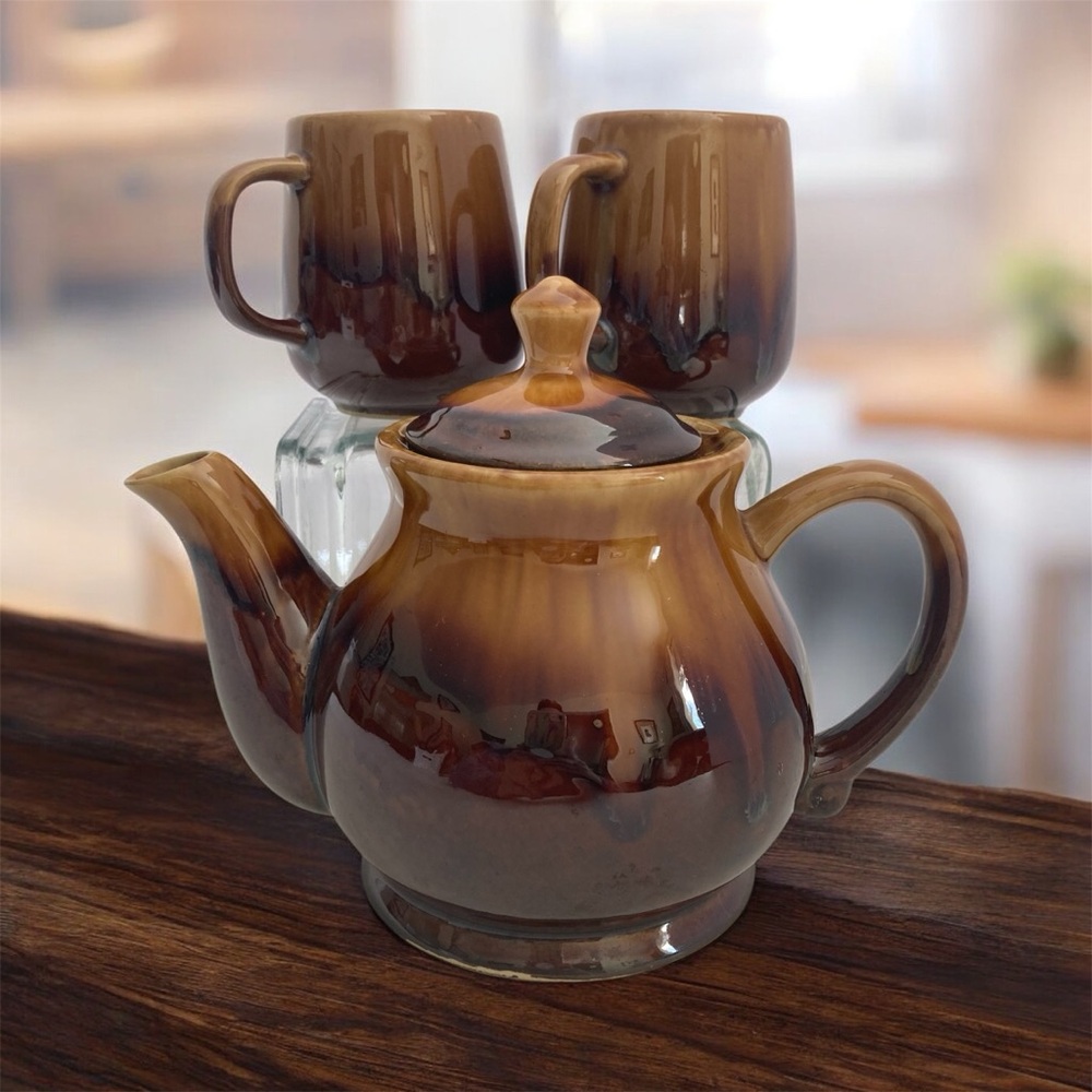 Vintage Hull Pottery Beautiful Brown Drip Glaze Teapot & 2 Cups MCM No Chips
